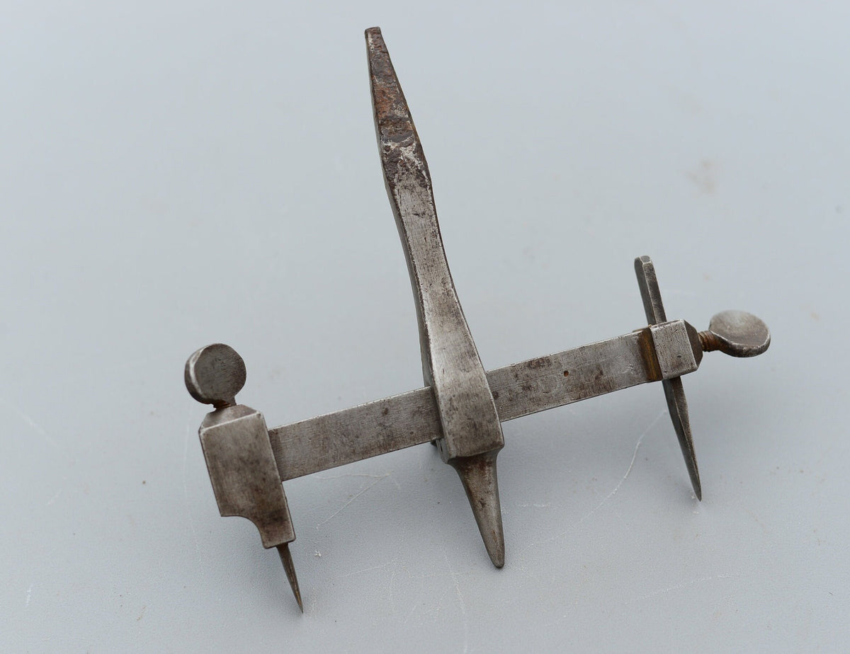 Vintage Ward & Payne Sheffied Adjustable Circle Hole Cutter Brace Drill