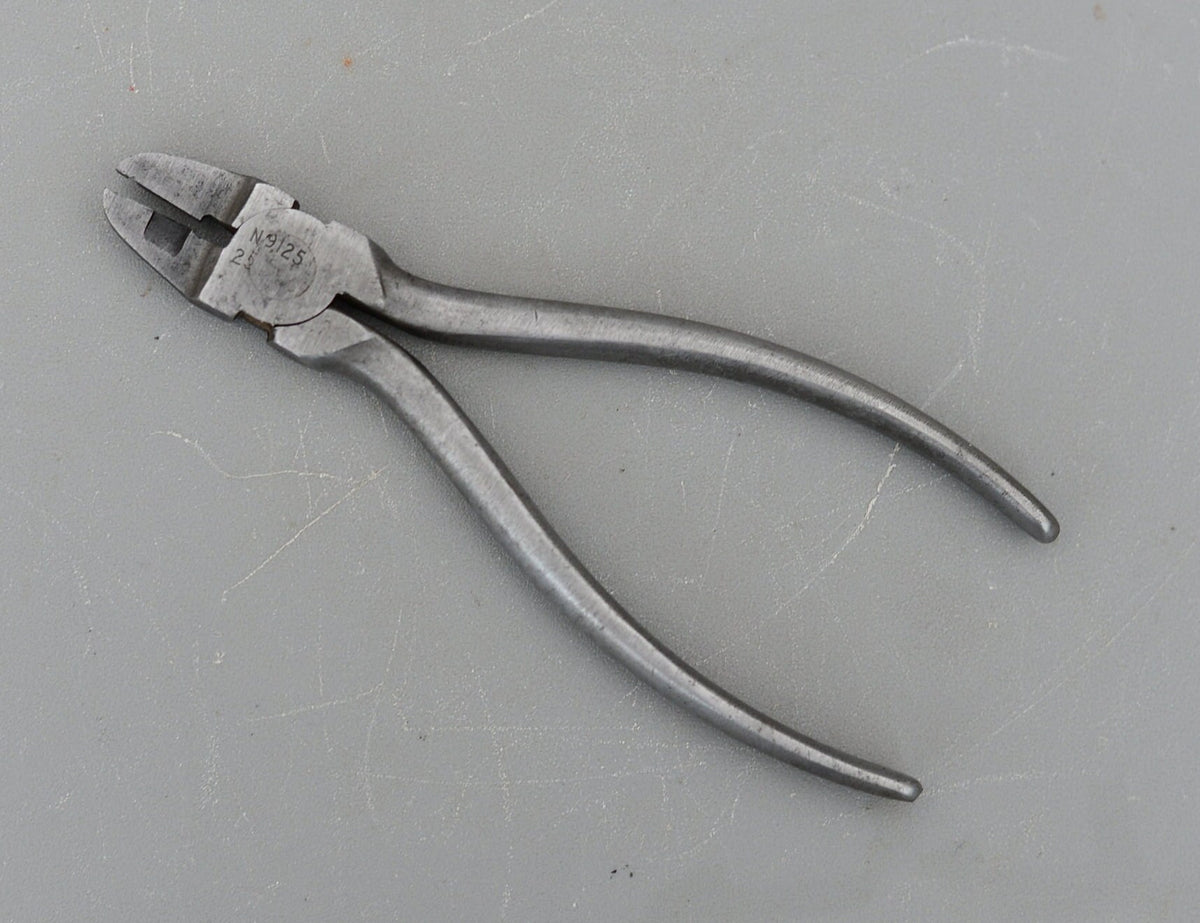 Vintage Wilkinsons Tools England Pliers Cutters No9125