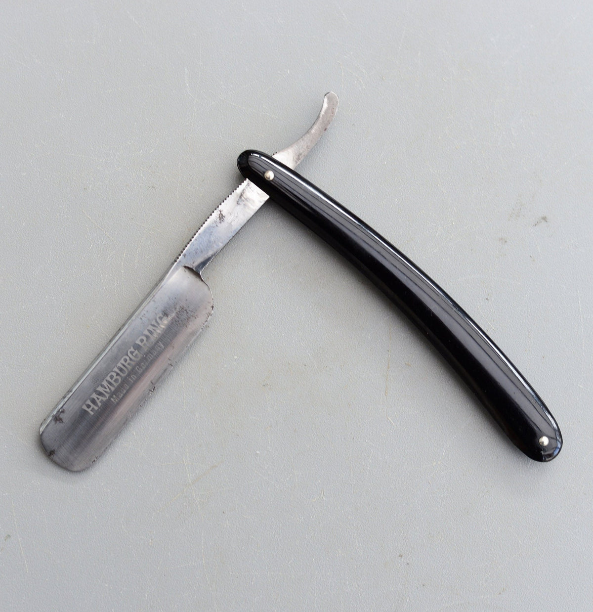 Vintage Hamburg Ring Germany Straight Razor