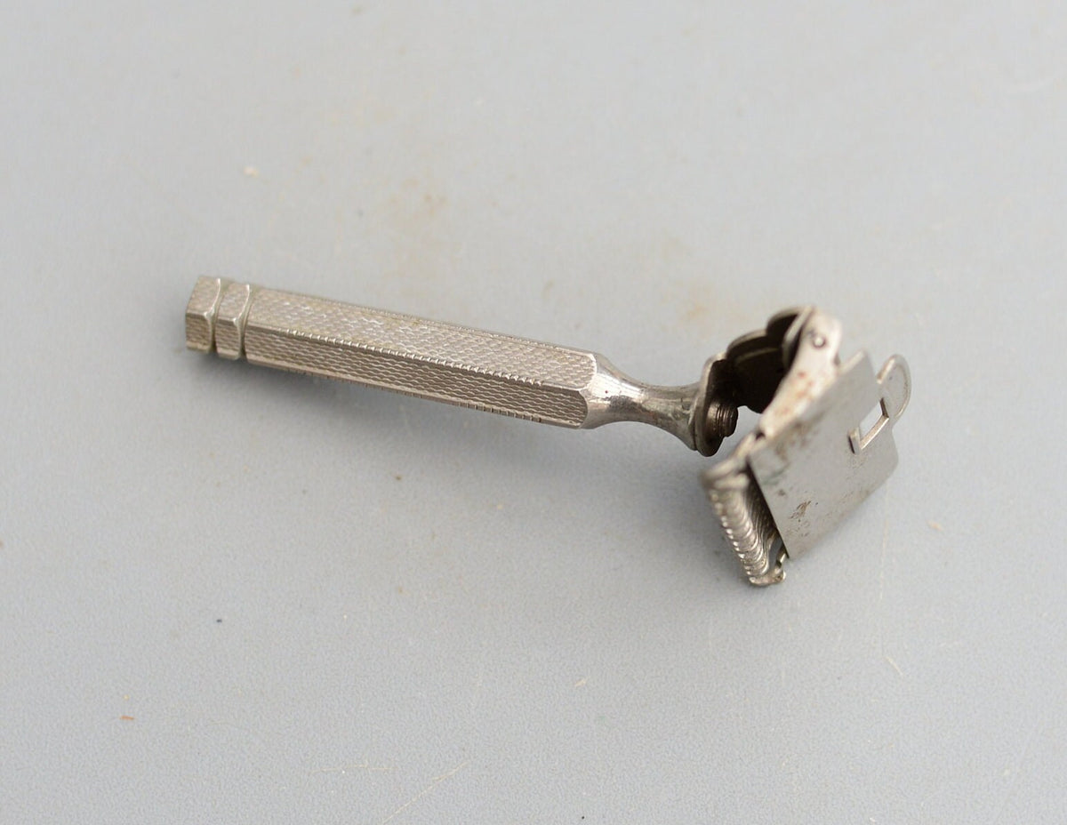 Vintage Ever Ready Travel Safety Razor Made in England