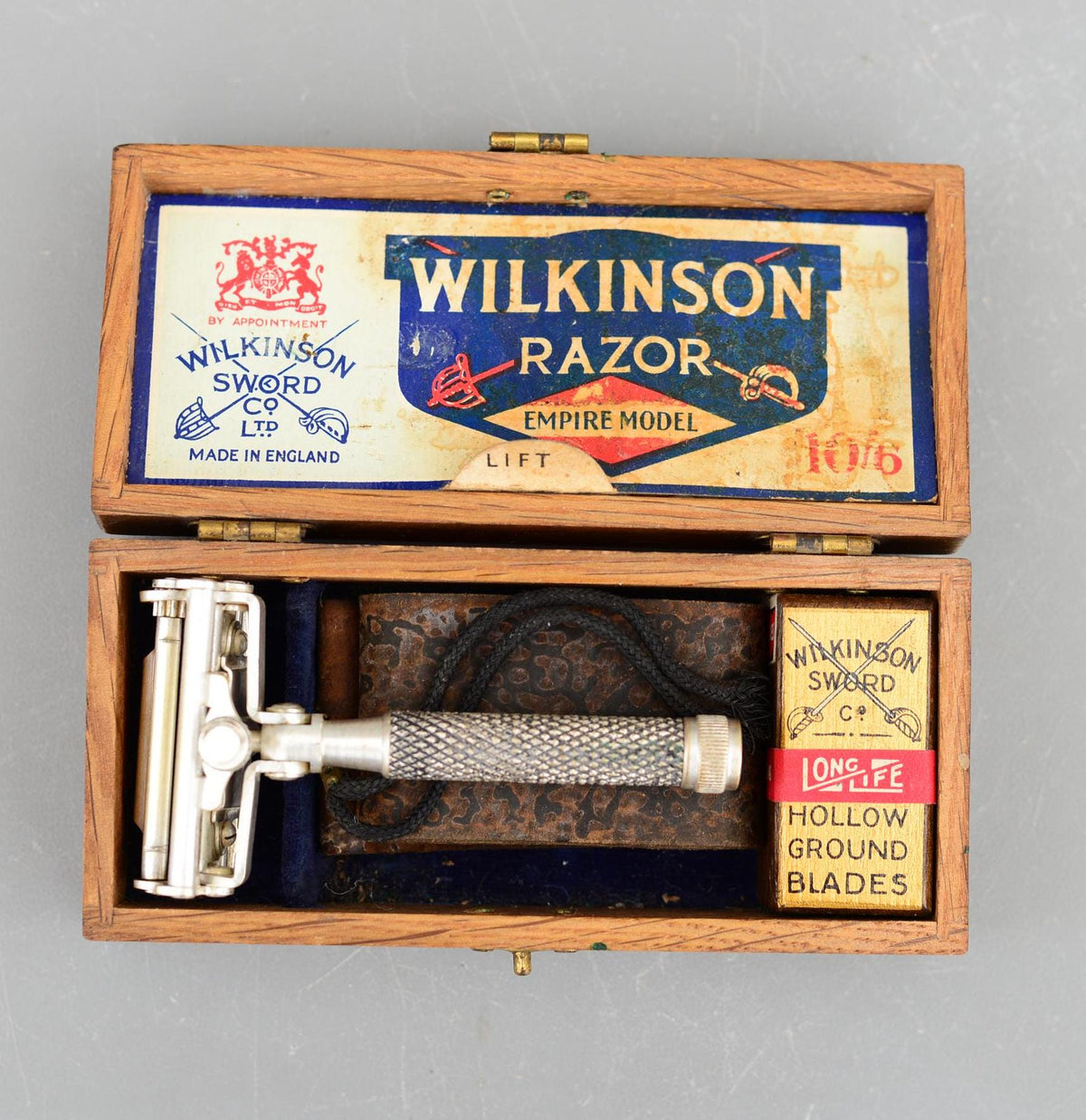 Vintage Wilkinson Auto Strop Travel Safety Razor Set England
