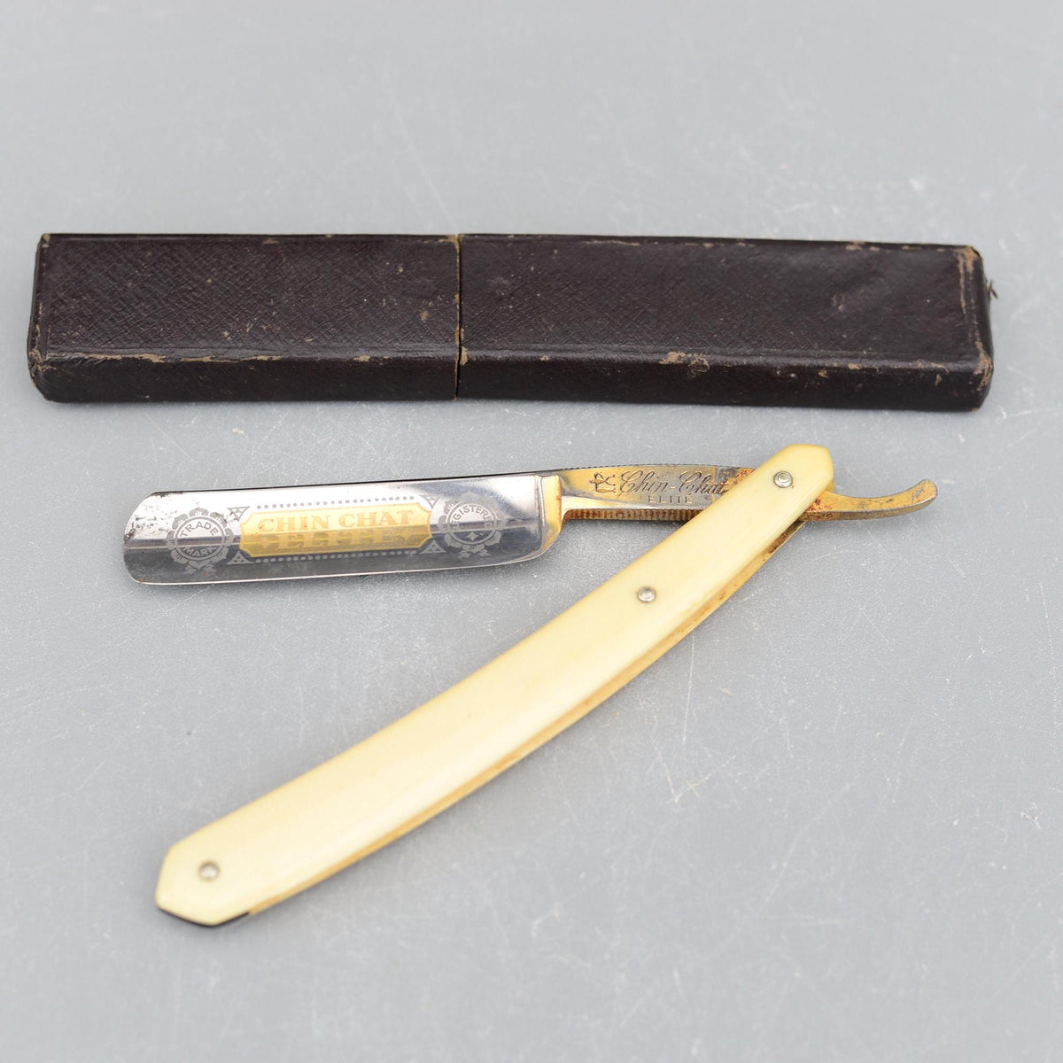 Vintage Chin Chat Elite Straight Razor Germany Box