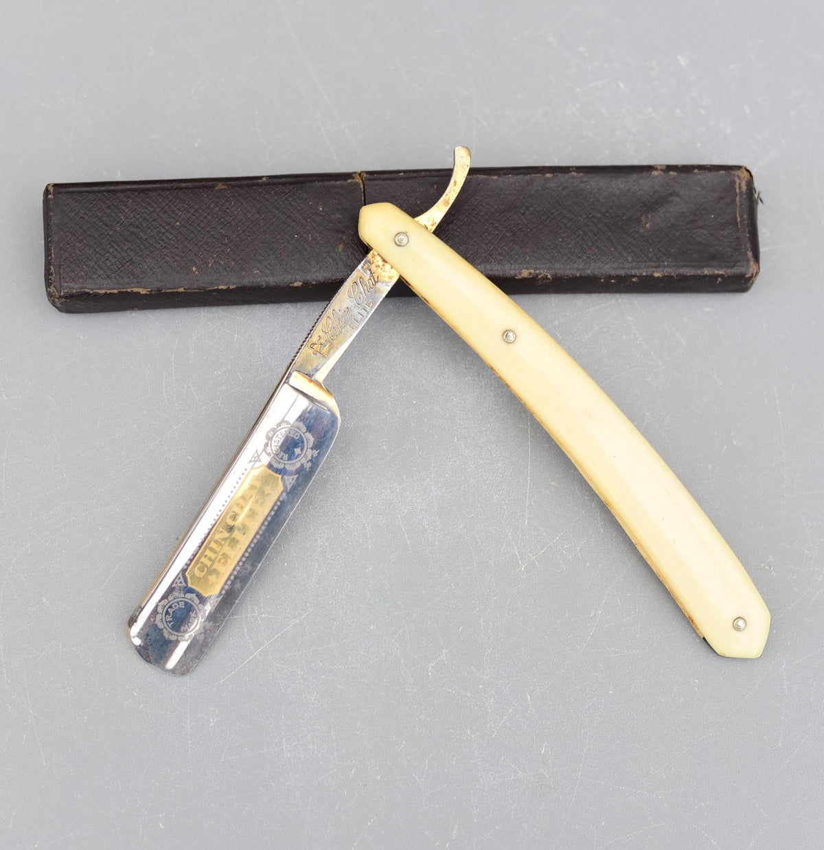 Vintage Chin Chat Elite Straight Razor Germany Box