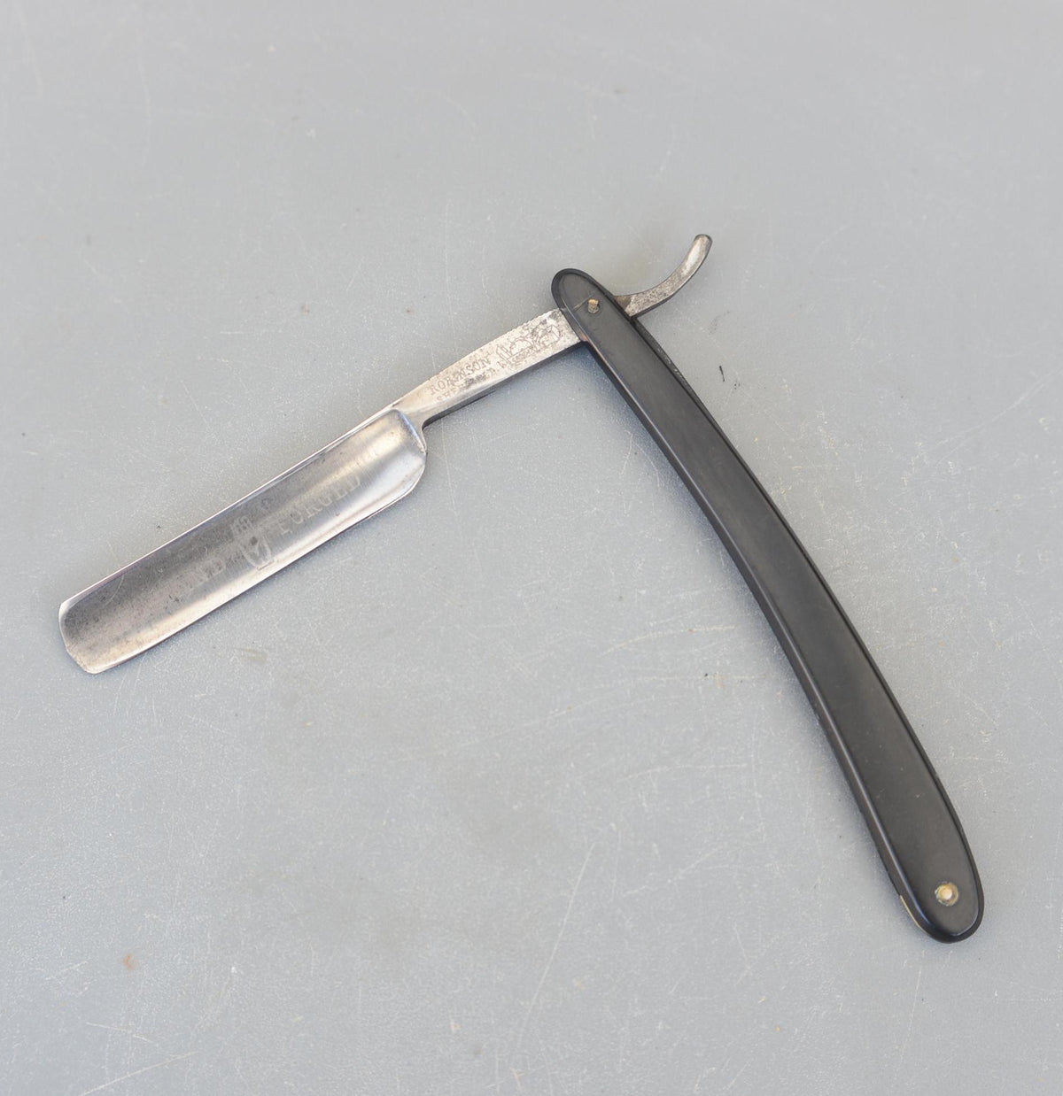 Vintage Robinson Sheffield Hand Forged Grinder Brand Straight Razor