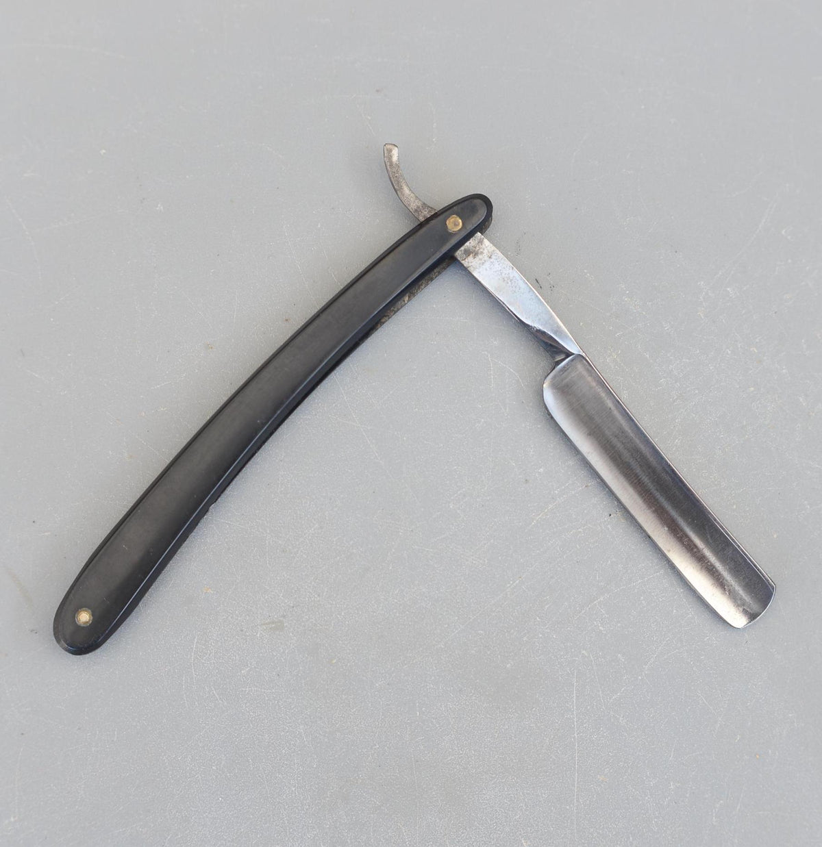 Vintage Robinson Sheffield Hand Forged Grinder Brand Straight Razor