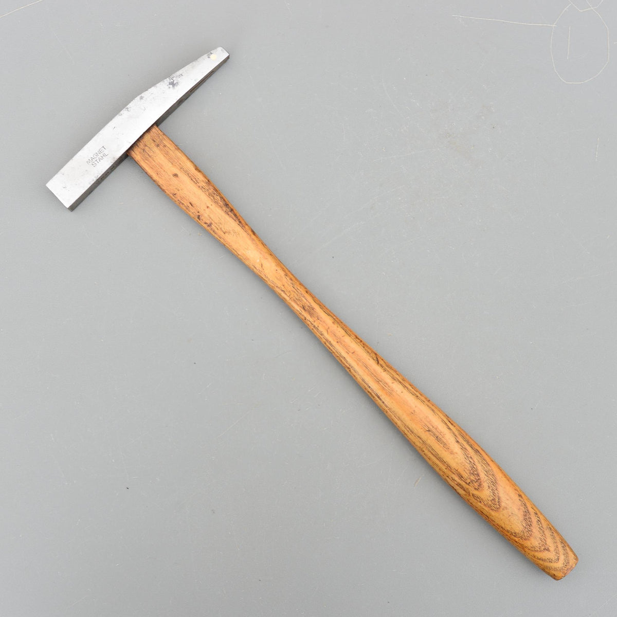 Vintage D.R.G.M. Foreign Magnet Stahl Magnetic Upholstery Leatherworking Tack Hammer Cat with Ball