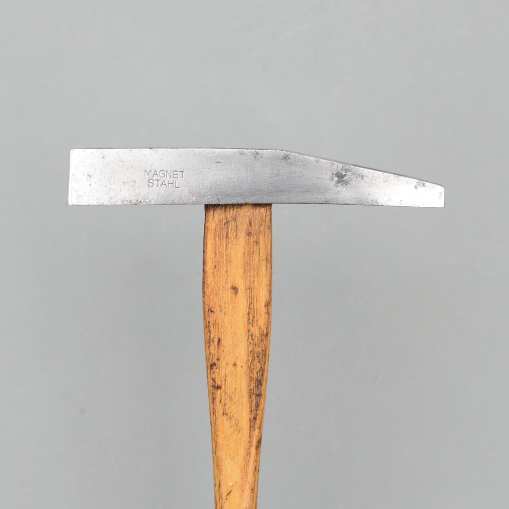 Vintage D.R.G.M. Foreign Magnet Stahl Magnetic Upholstery Leatherworking Tack Hammer Cat with Ball