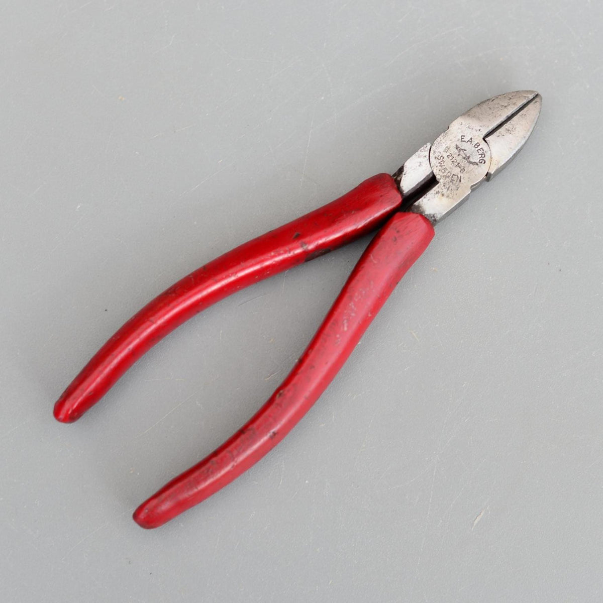 Vintage E.A. Berg Sweden Shark No2121 6'' Diagonal Side Cutters Pliers