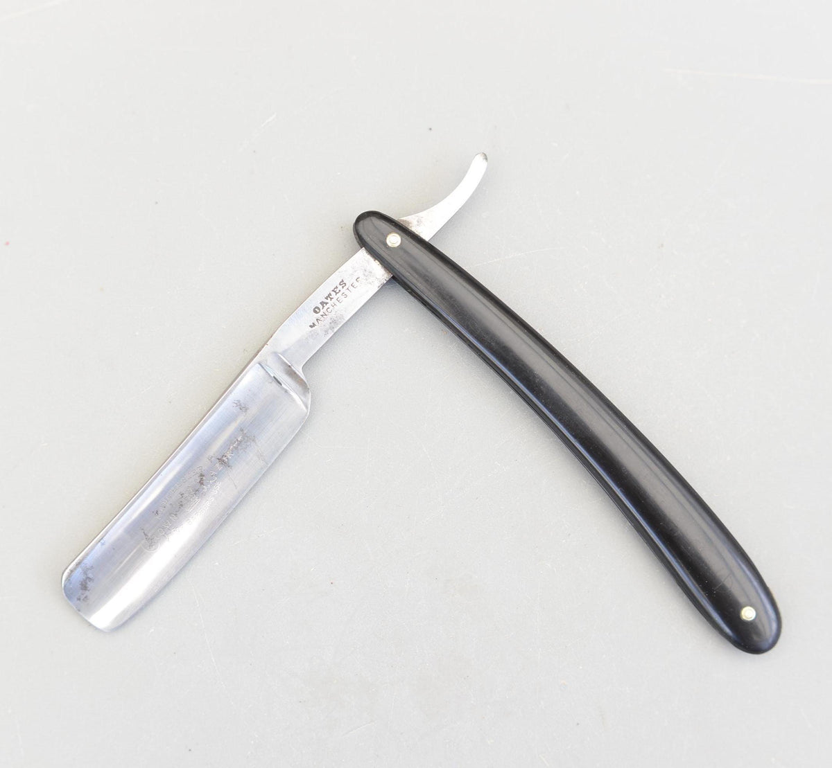 Vintage OATES Manchester Crown Straight Razor