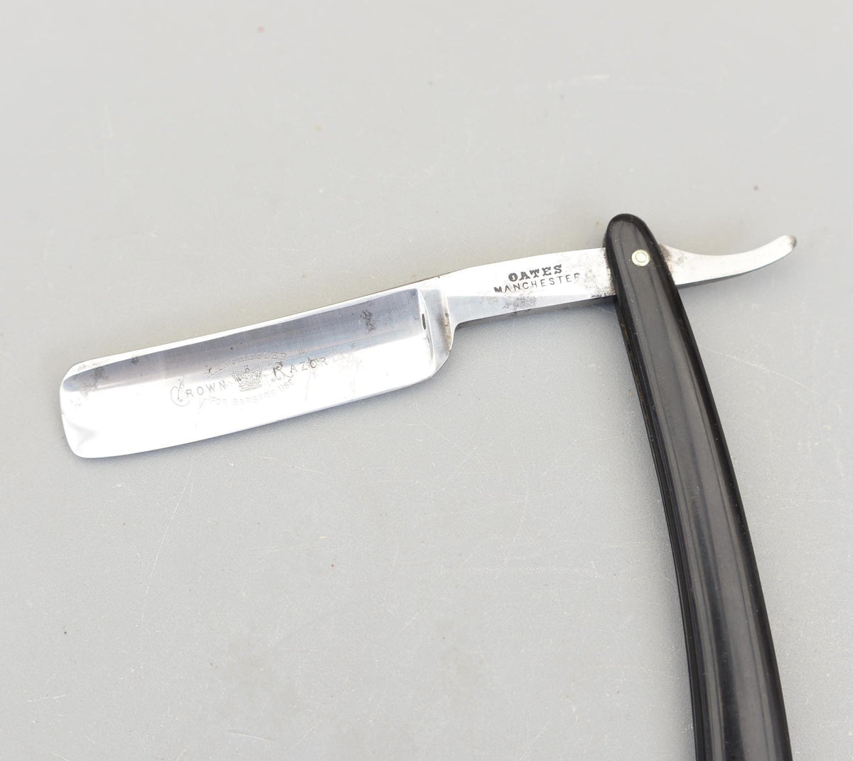 Vintage OATES Manchester Crown Straight Razor