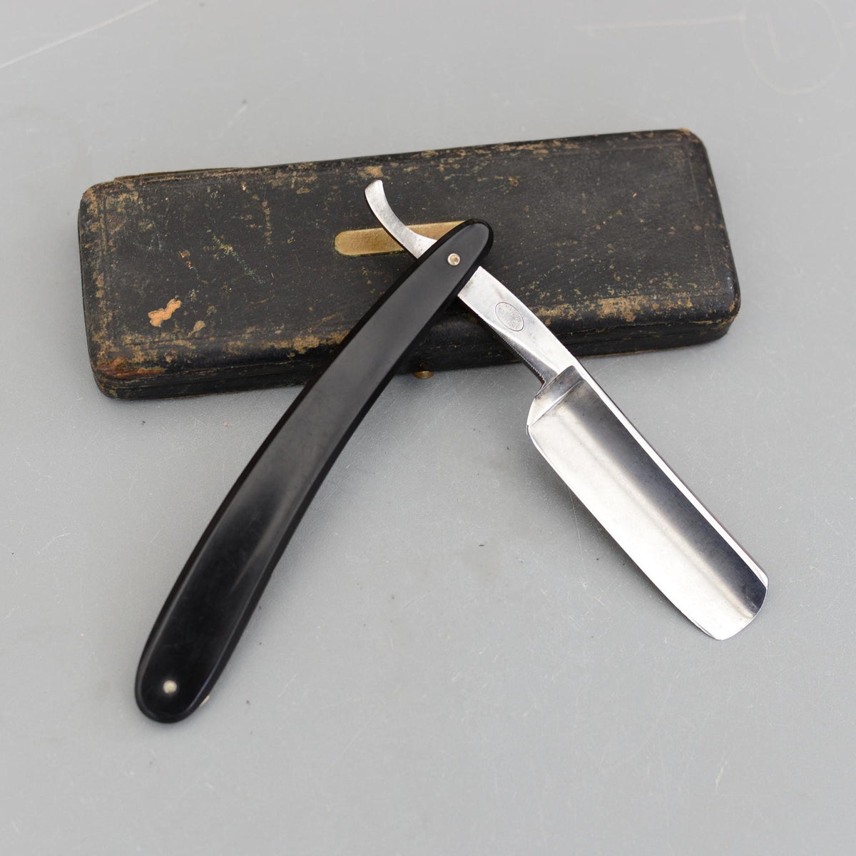 Vintage FISHER For Quality Germany Massive Straight Razor