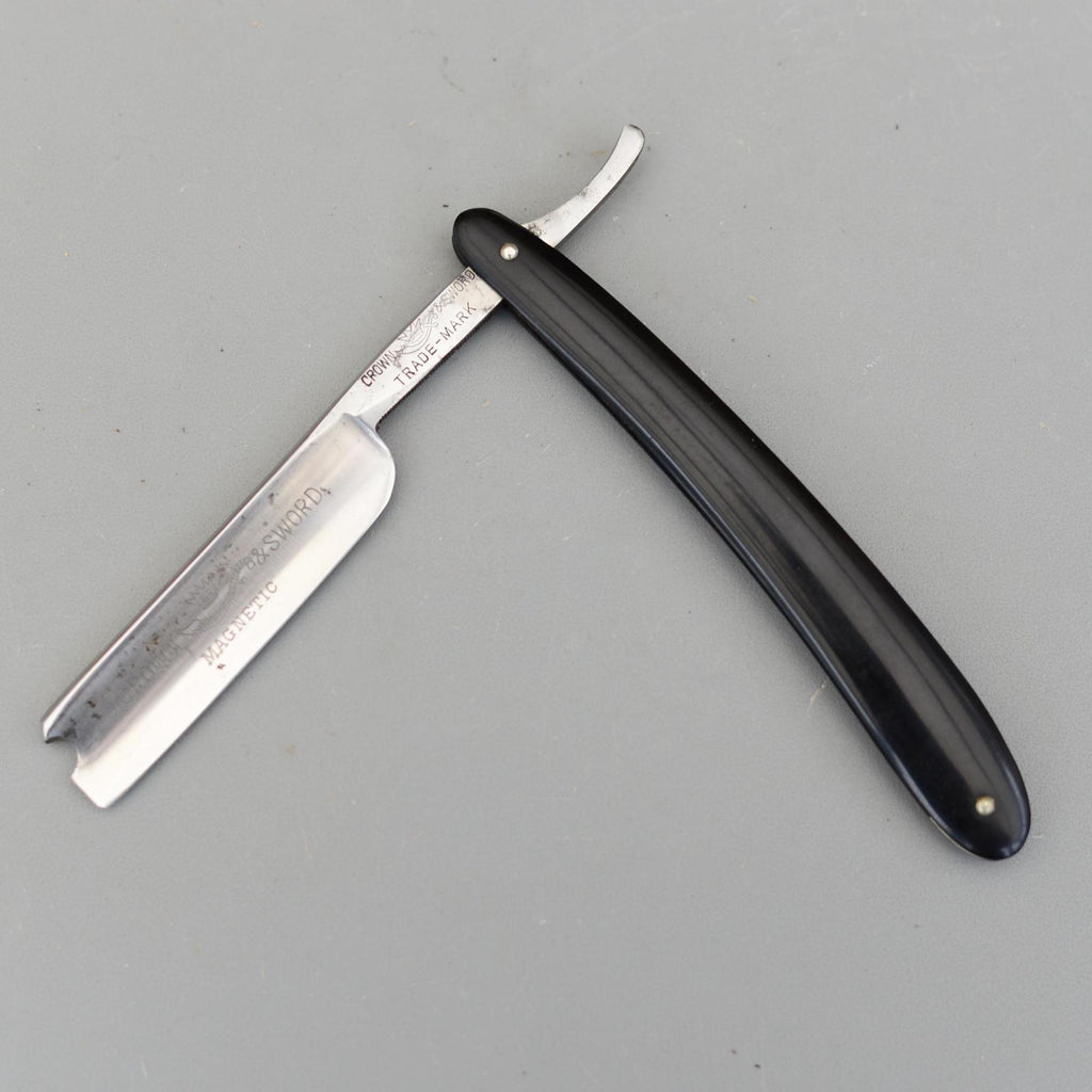Vintage Crown & Sword Magnetic Straight Razor