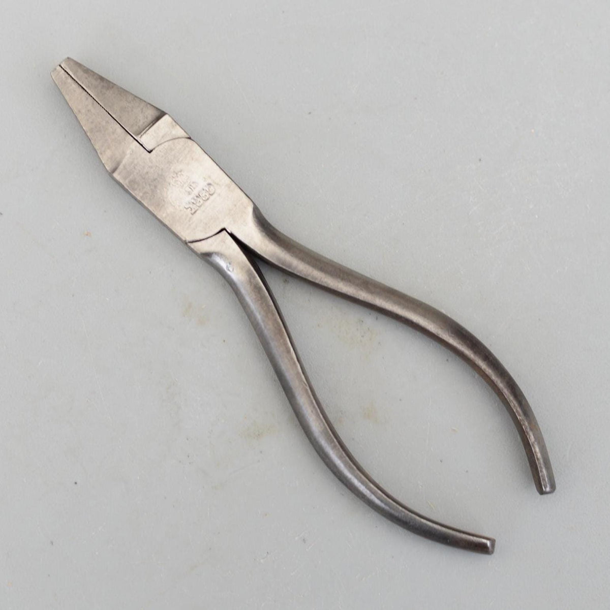 Vintage 1939 A.M. Crown Air Ministry 6'' Pliers England
