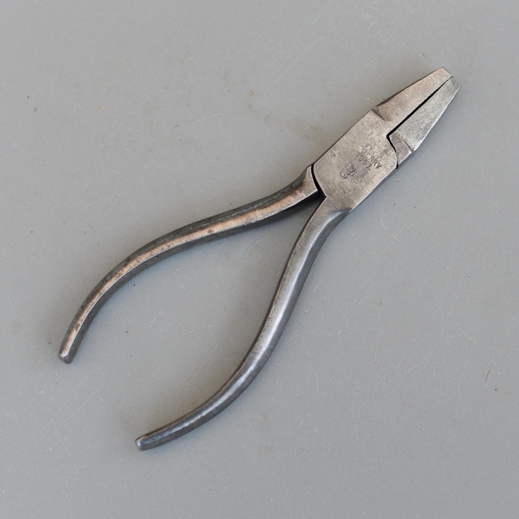Vintage Berry 1941 A.M. Crown Air Ministry 6'' Pliers England