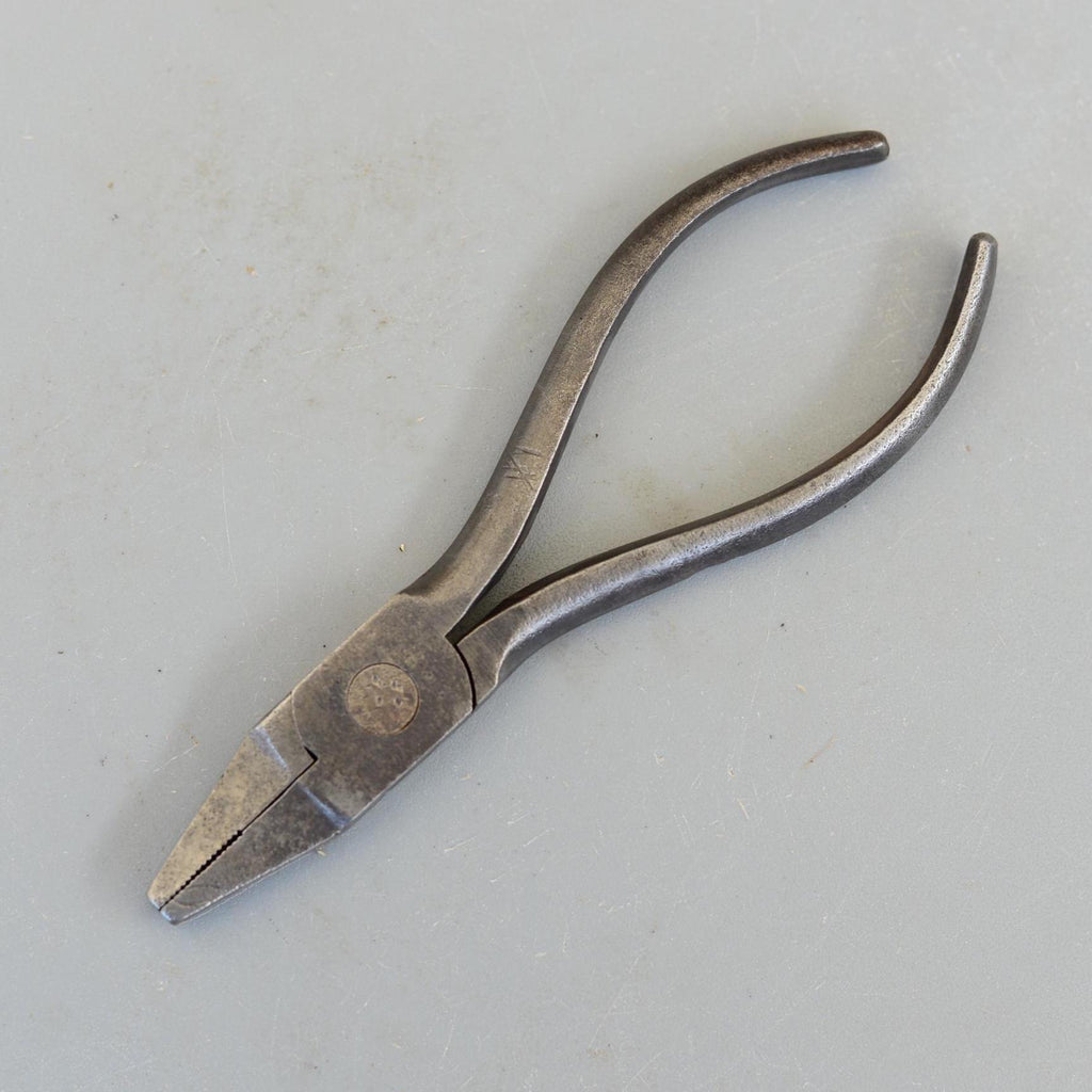 Vintage Elliott Lucas 1944 A.M. Crown Air Ministry 6'' Pliers England