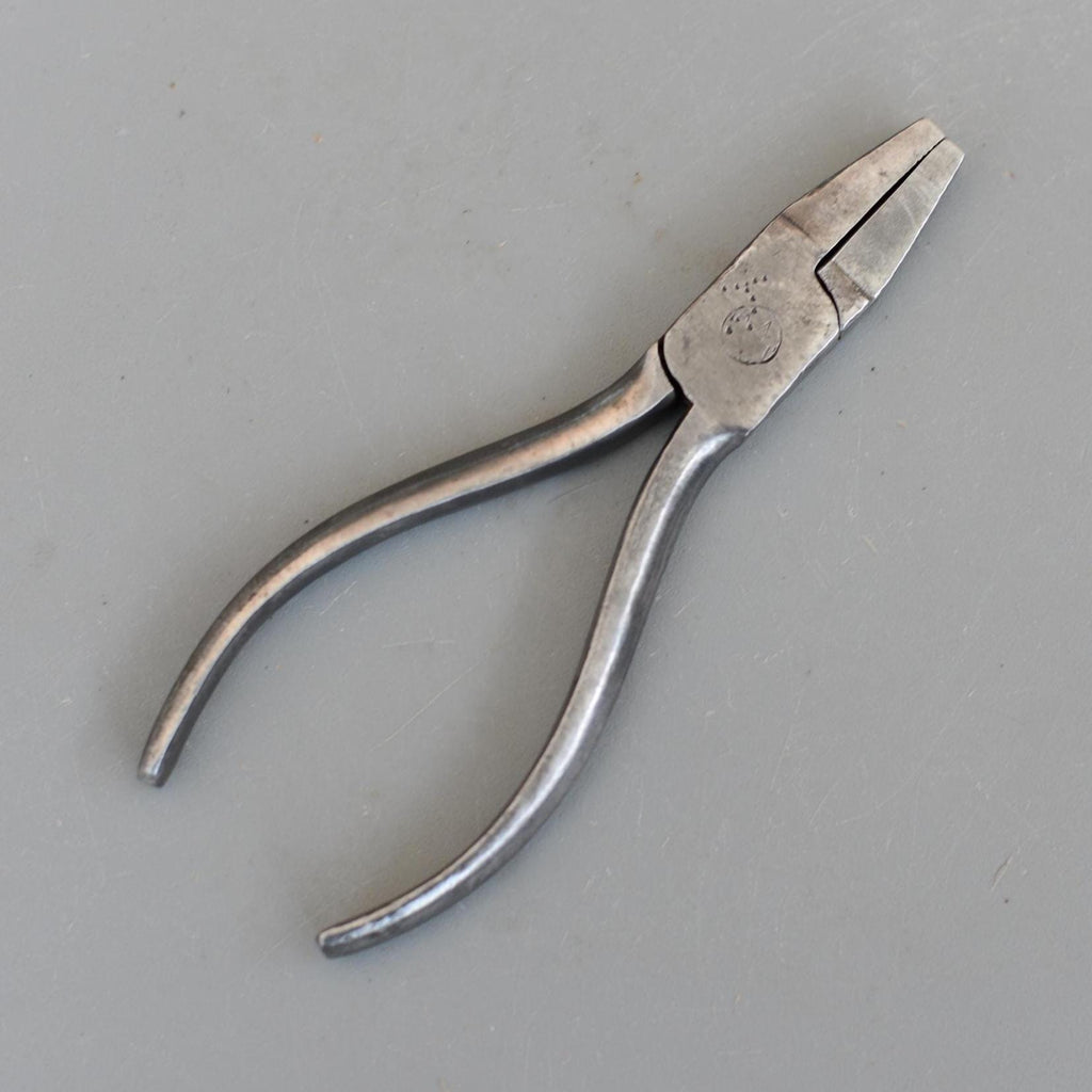 Vintage Berry 1941 A.M. Crown Air Ministry 6'' Pliers England