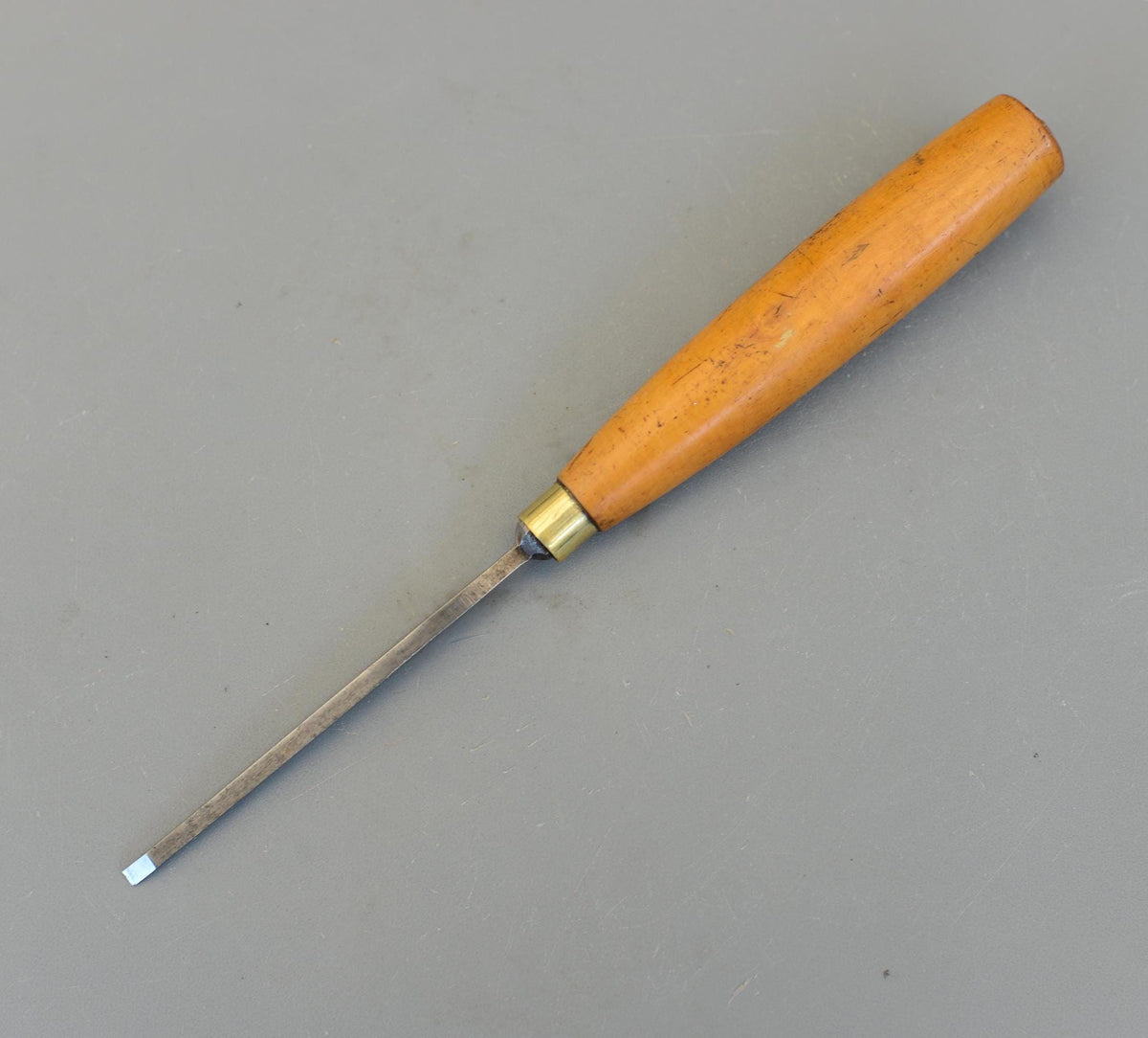 Vintage Governor Brand Cast Steel Carving Chisel 4mm Boxwood Handle