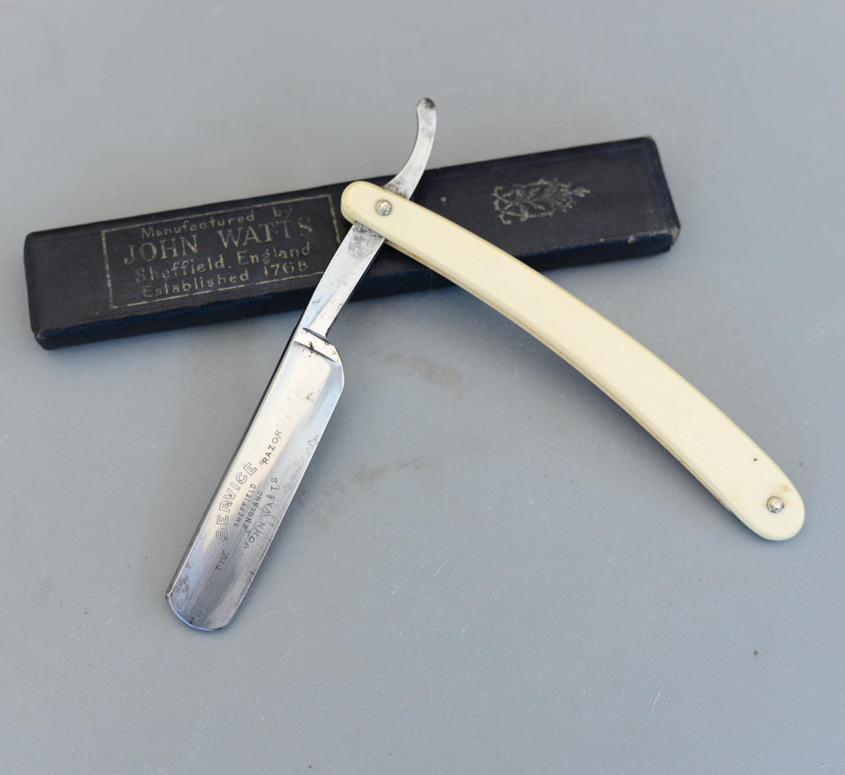 Vintage Service John Watts Sheffield Straight Razor