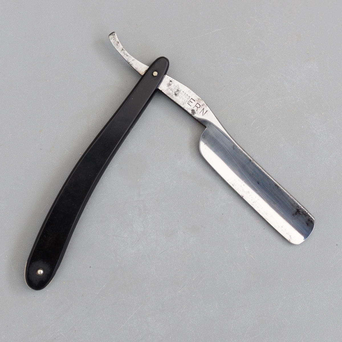 Vintage ATOR ERN Germany Straight Razor Regd G.M.142302
