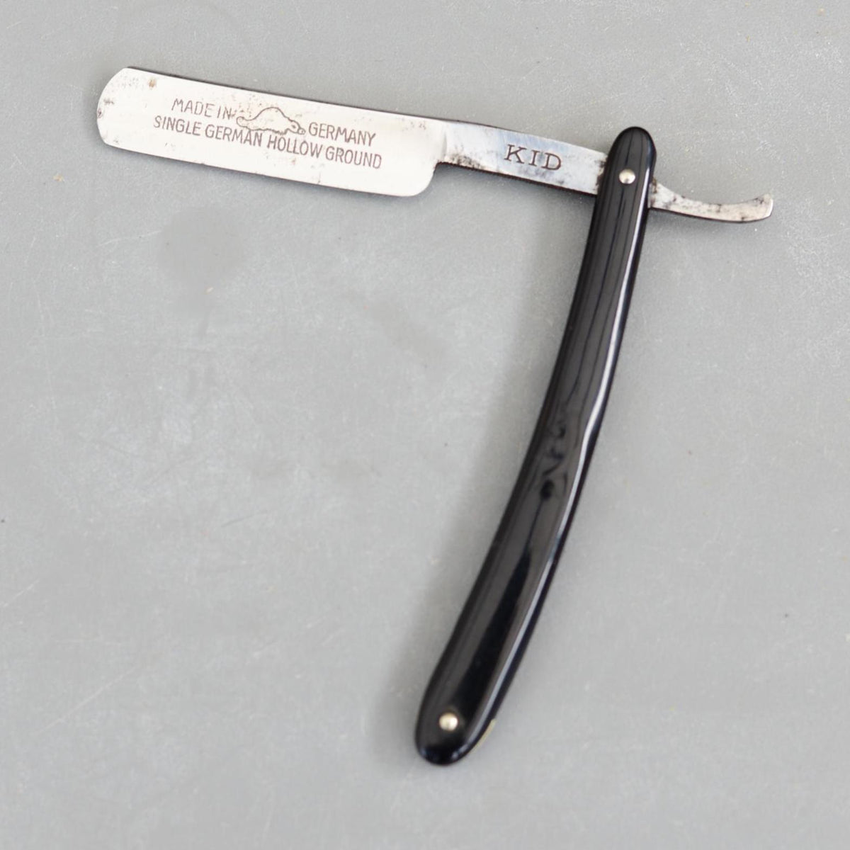Vintage KID Crown & Sword No2989 Germany Straight Razor