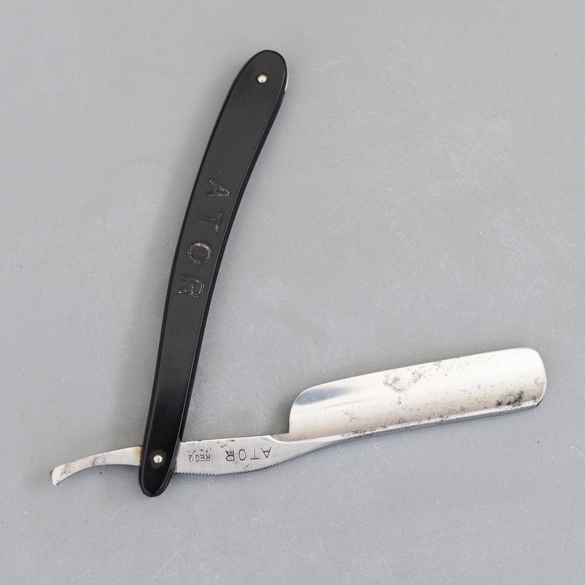 Vintage ATOR ERN Germany Straight Razor Regd G.M.142302