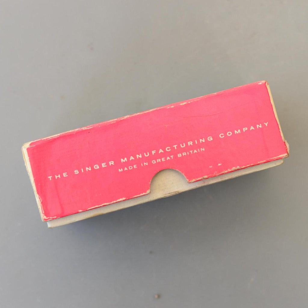 Vintage Singer Simanco Sewing Machine Accessories Box Oil Can Screwdrivers
