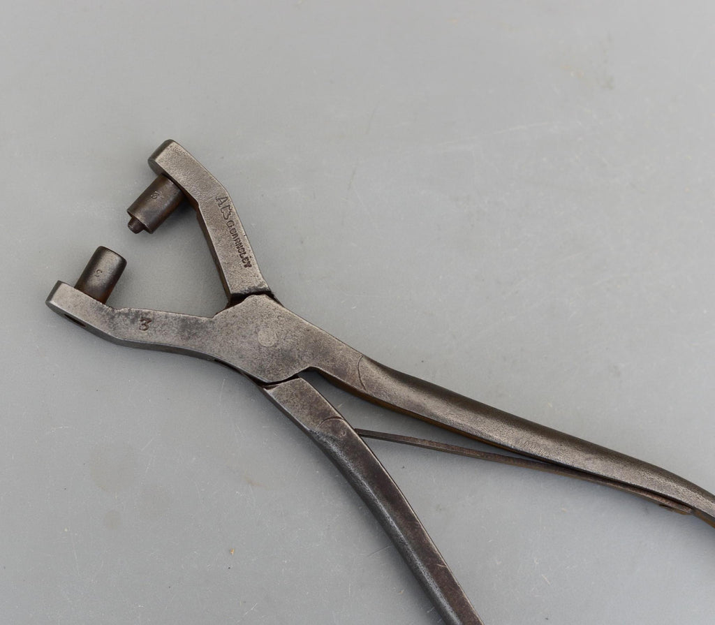 Vintage George Barnsley No3 Shoemaker’s Box Jointed Eyelet Closing Pliers