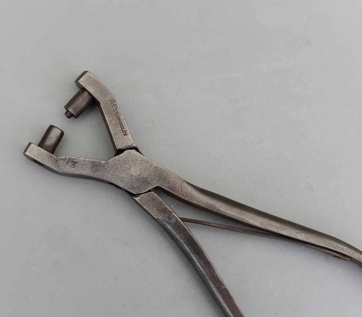 Vintage George Barnsley No3 Shoemaker’s Box Jointed Eyelet Closing Pliers