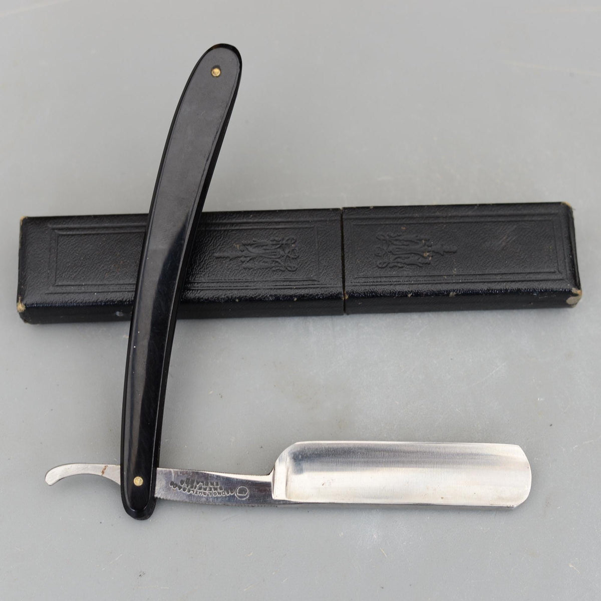 Vintage ART George Butler Co Straight Razor Sheffield