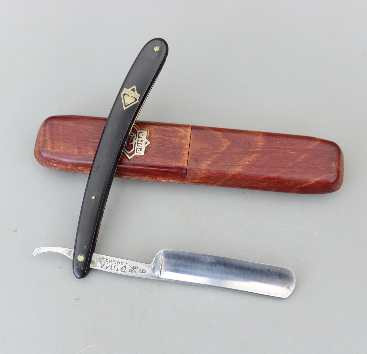 Vintage Puma No9 5/8 Solingen Germany Straight Razor