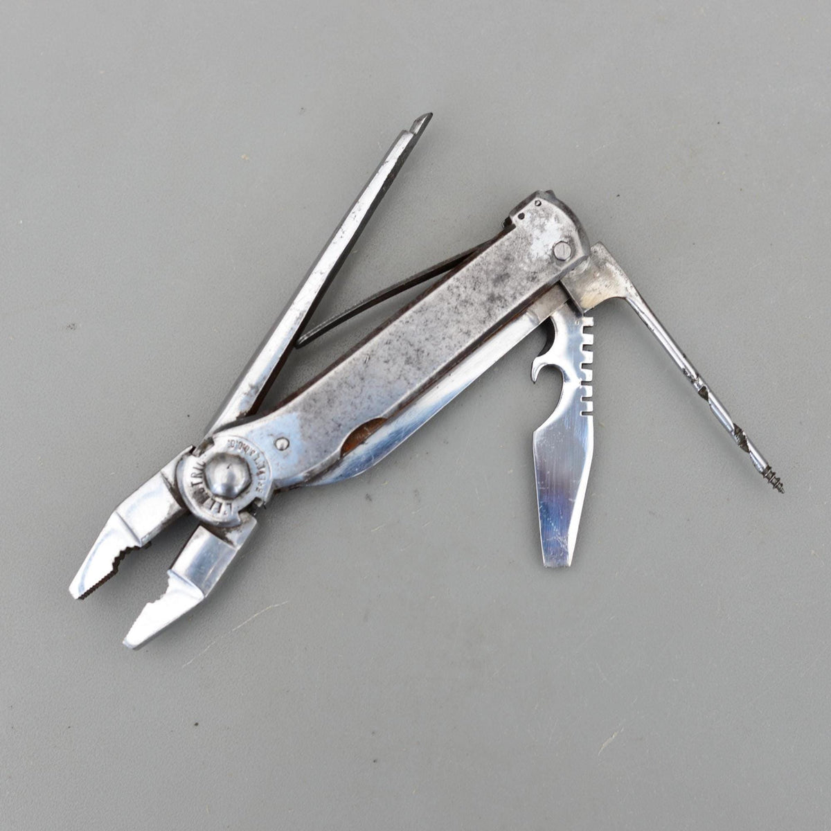 Vintage L'Electric Brevete SGDG France Pliers Awl Hand Tools