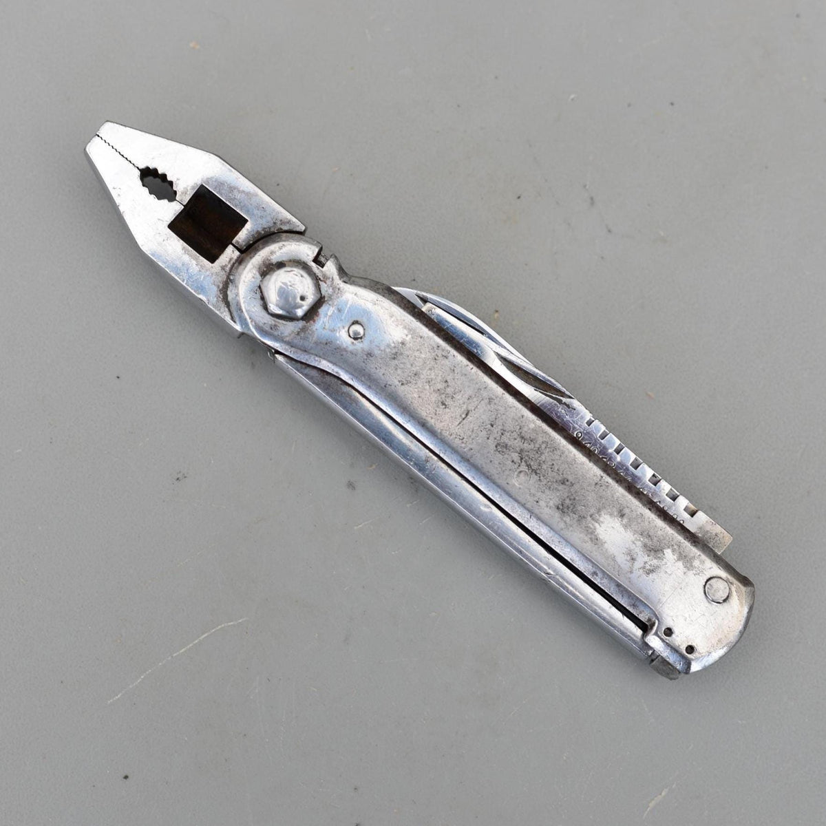 Vintage L'Electric Brevete SGDG France Pliers Awl Hand Tools