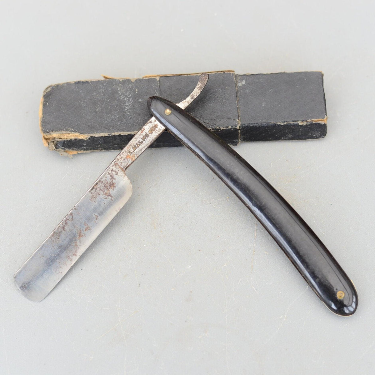 Vintage A. Milns & Co. Sheffield England Straight Razor