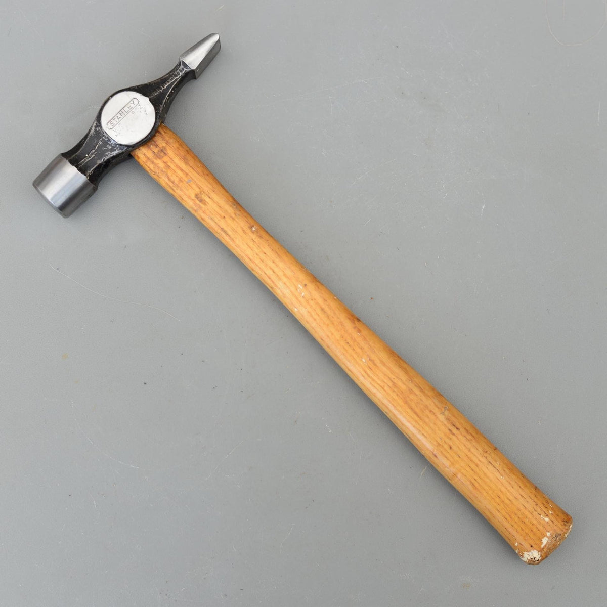 Vintage Stanley WO 8oz Cross Pein Hammer