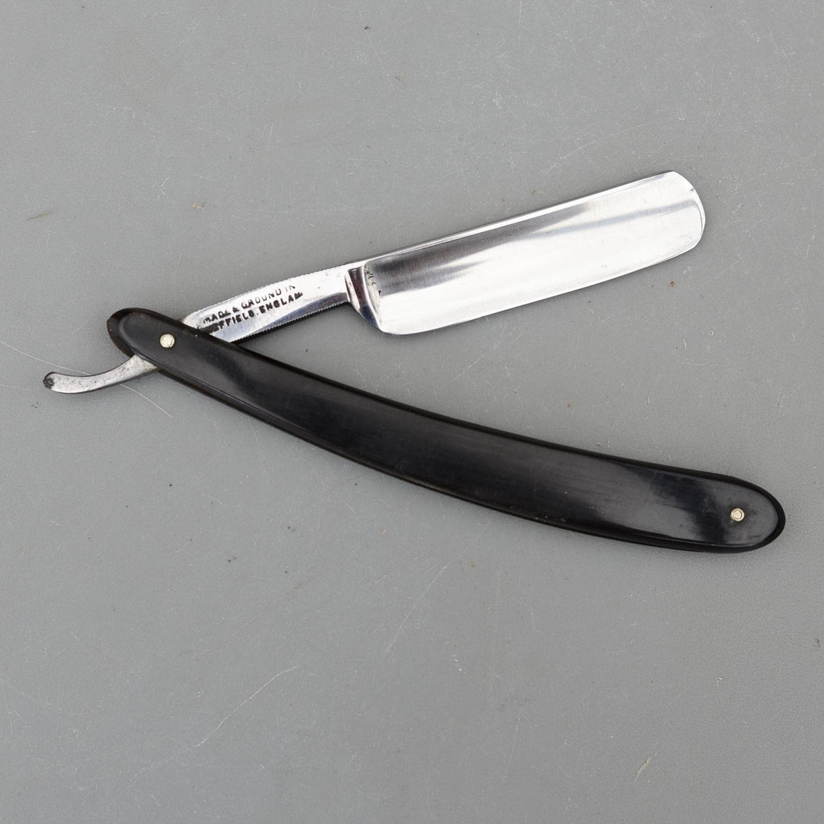 Vintage VOOGD Sheffield England Straight Razor