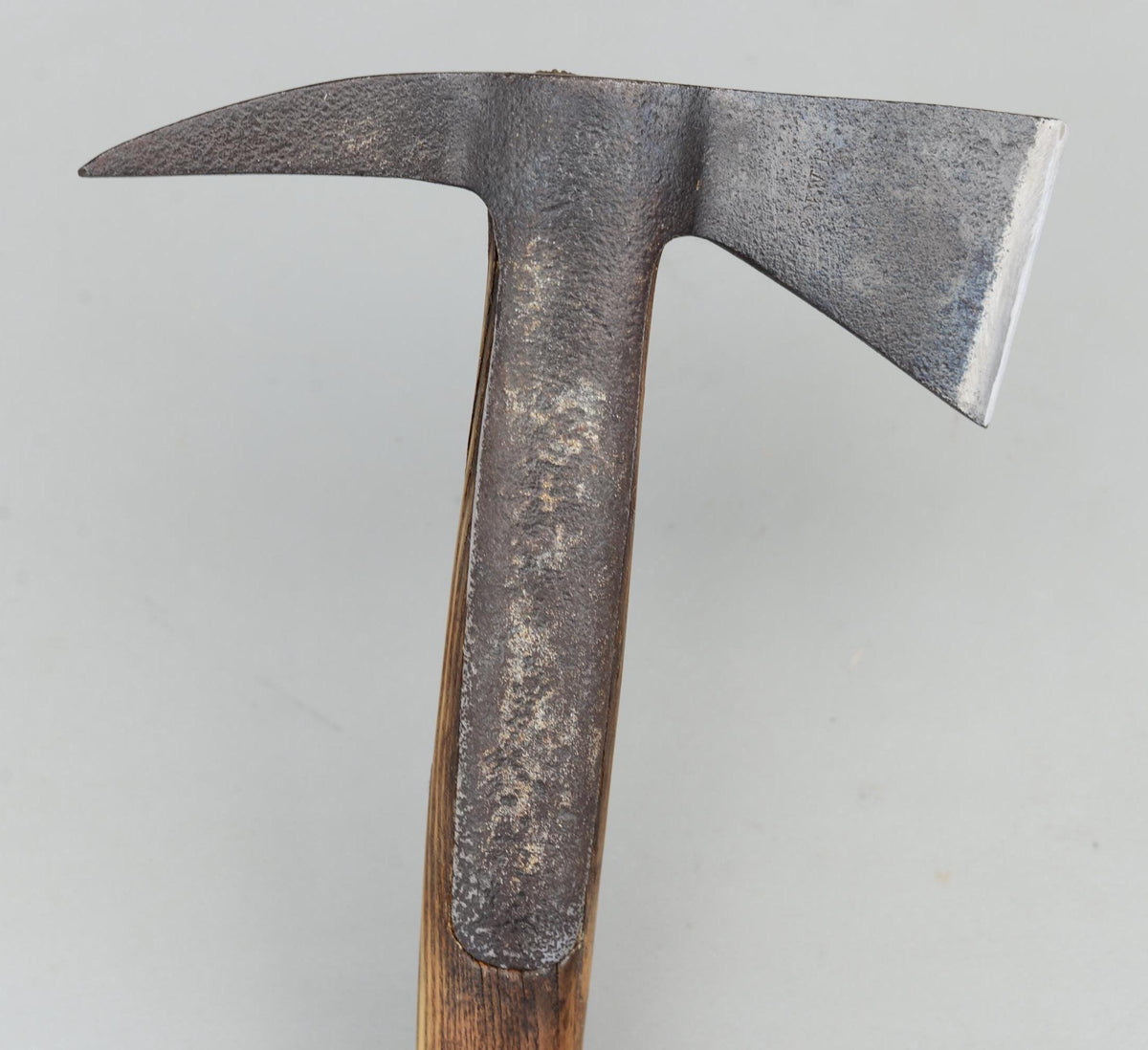 Vintage Rare W.GILPIN Strap Handled Fireman’s Axe L&NWR