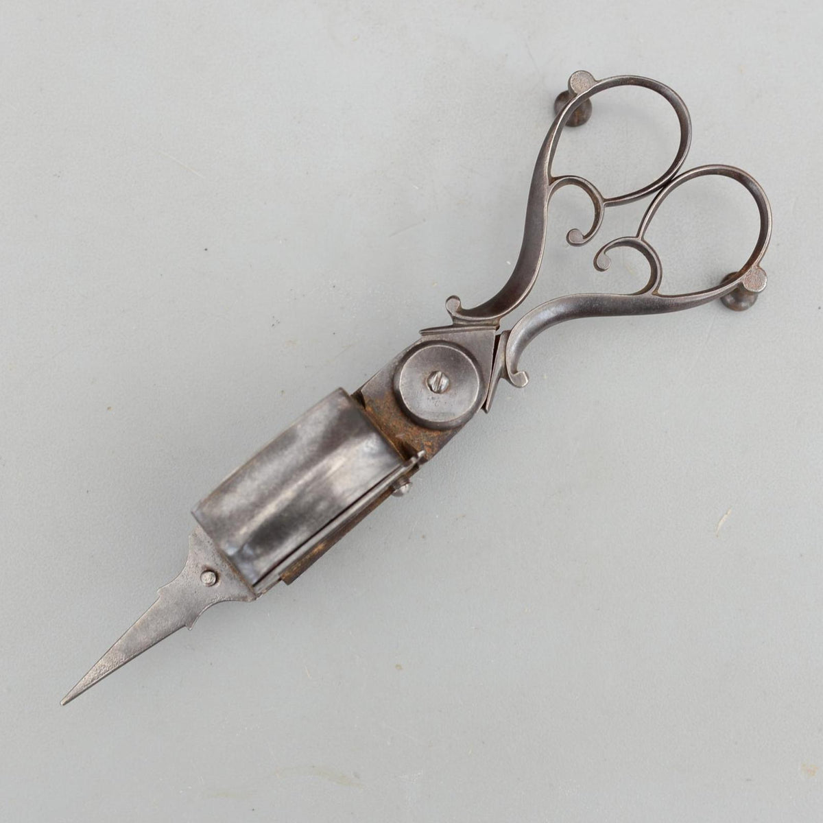Vintage Royal Letters Patent Candle Snuff Snuffing Snuffer Scissors
