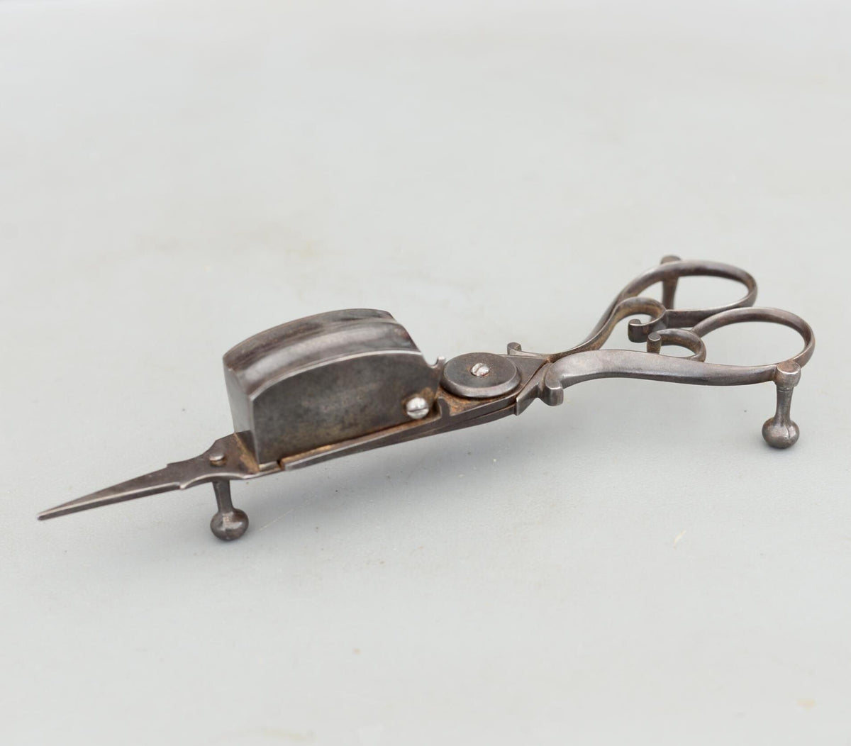 Vintage Royal Letters Patent Candle Snuff Snuffing Snuffer Scissors