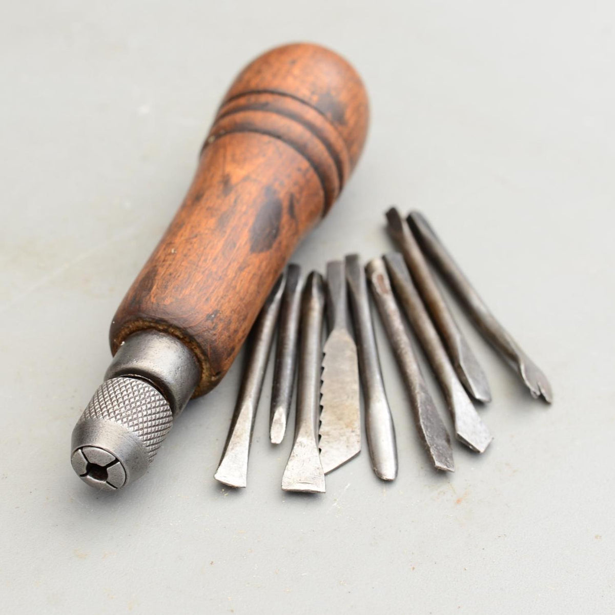 Vintage 9 in 1 Tool Set Multitool Screwdriver Gimlet 7 Bits